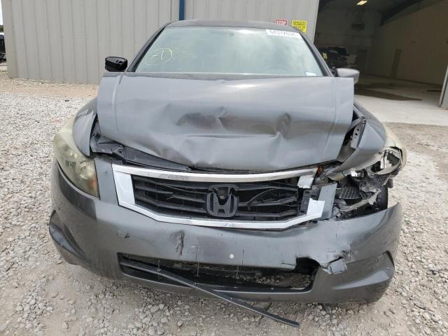 Photo 4 VIN: 1HGCP2F39AA065917 - HONDA ACCORD LX 