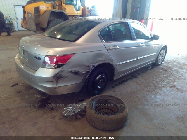 Photo 3 VIN: 1HGCP2F39AA078439 - HONDA ACCORD SDN 