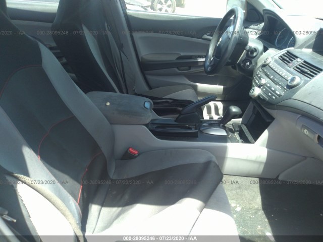 Photo 4 VIN: 1HGCP2F39AA091384 - HONDA ACCORD SDN 