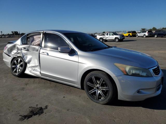 Photo 3 VIN: 1HGCP2F39AA118681 - HONDA ACCORD LX 