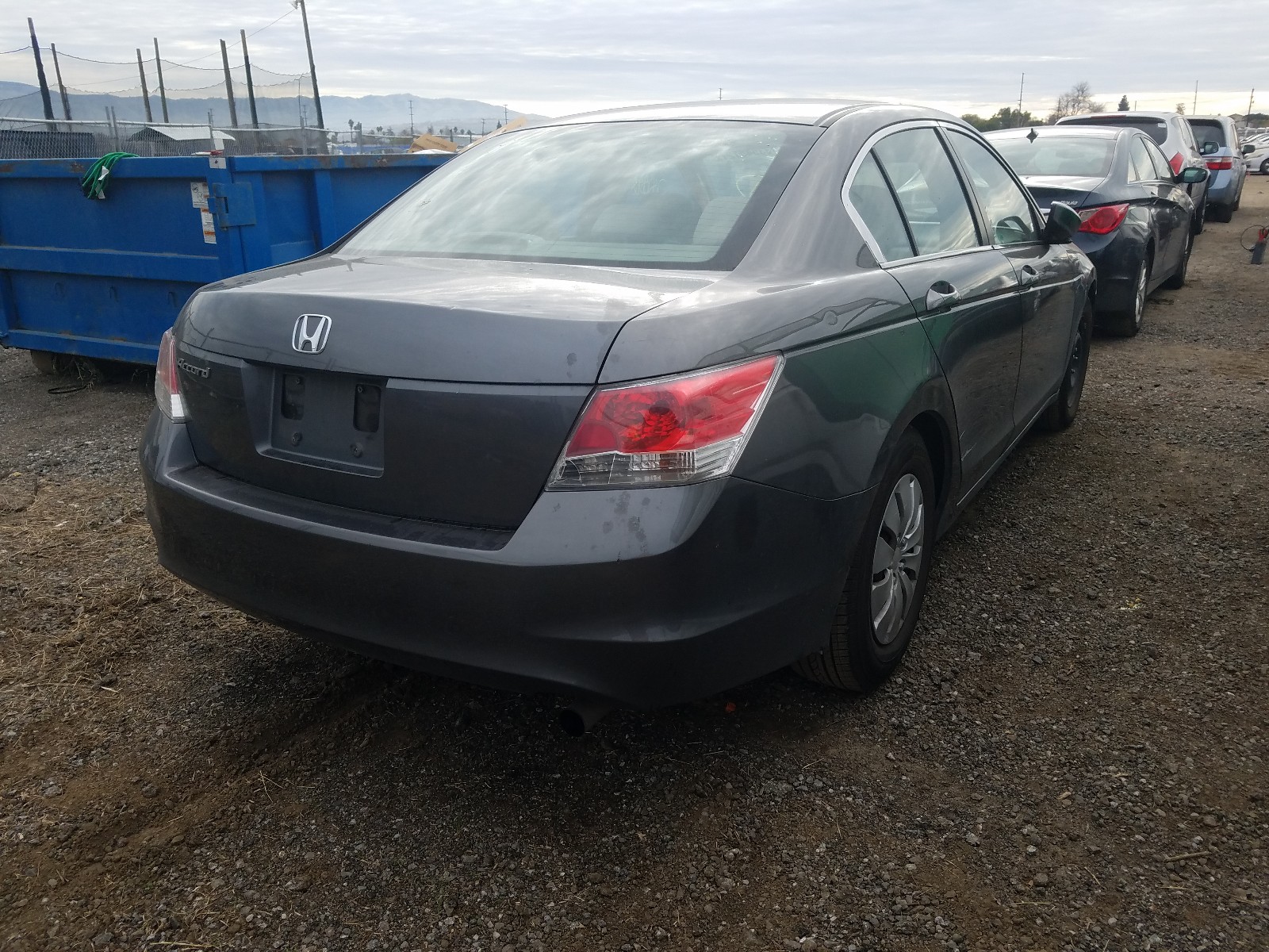 Photo 3 VIN: 1HGCP2F39AA149459 - HONDA ACCORD LX 