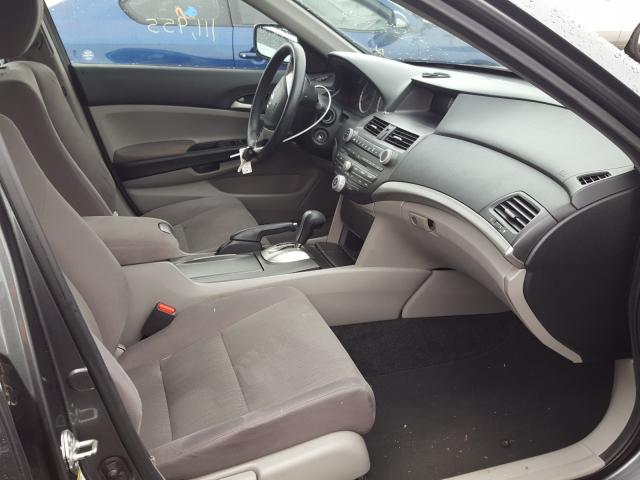 Photo 4 VIN: 1HGCP2F39BA027850 - HONDA ACCORD LX 