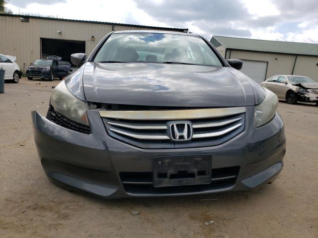 Photo 4 VIN: 1HGCP2F39BA029775 - HONDA ACCORD LX 