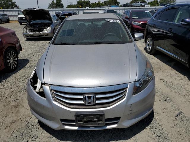 Photo 4 VIN: 1HGCP2F39BA043210 - HONDA ACCORD LX 