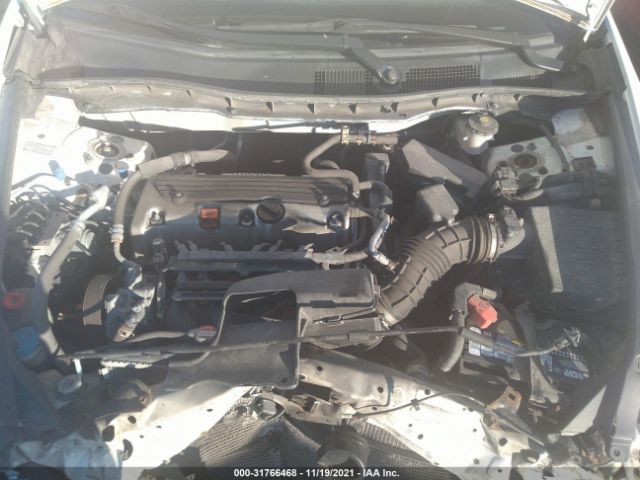 Photo 9 VIN: 1HGCP2F39BA046687 - HONDA ACCORD SDN 