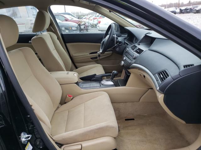 Photo 4 VIN: 1HGCP2F39BA074487 - HONDA ACCORD LX 