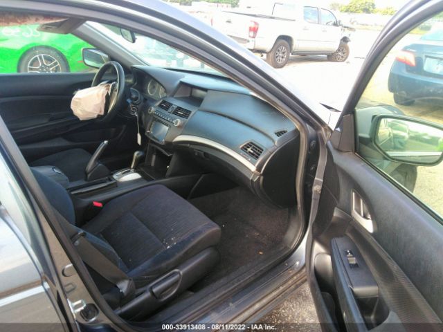 Photo 4 VIN: 1HGCP2F39BA090706 - HONDA ACCORD SDN 