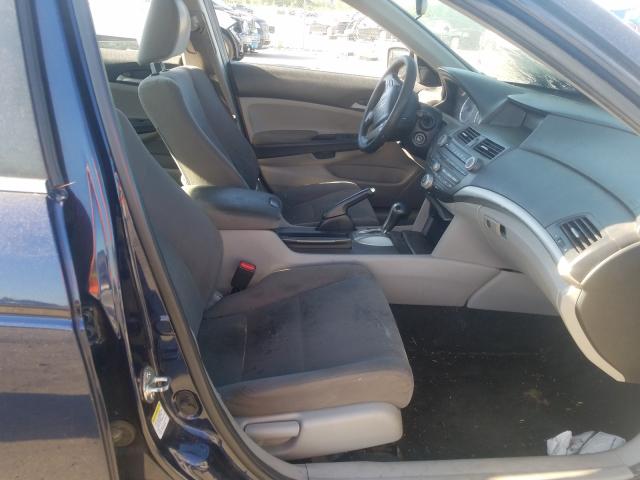 Photo 4 VIN: 1HGCP2F39BA101378 - HONDA ACCORD LX 