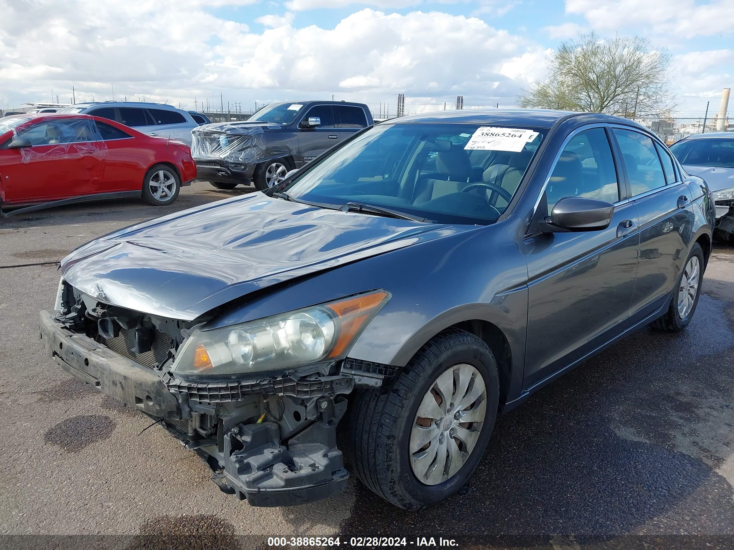 Photo 1 VIN: 1HGCP2F39BA121713 - HONDA ACCORD 