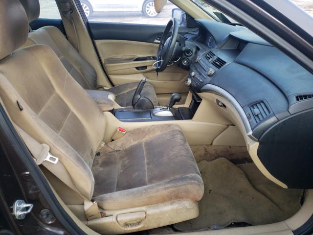 Photo 4 VIN: 1HGCP2F39BA128466 - HONDA ACCORD LX 