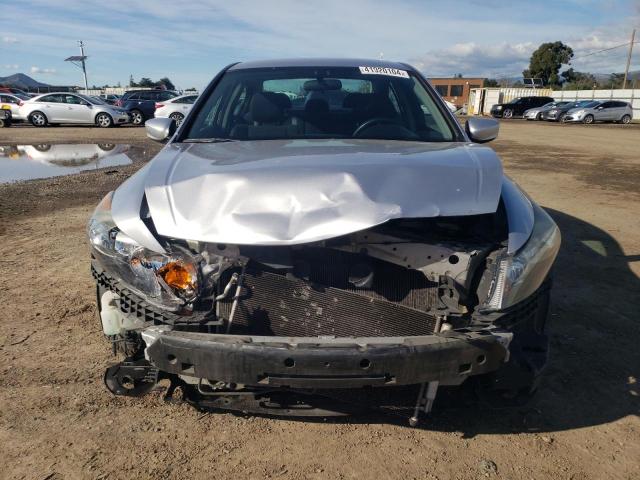 Photo 4 VIN: 1HGCP2F39BA131416 - HONDA ACCORD 