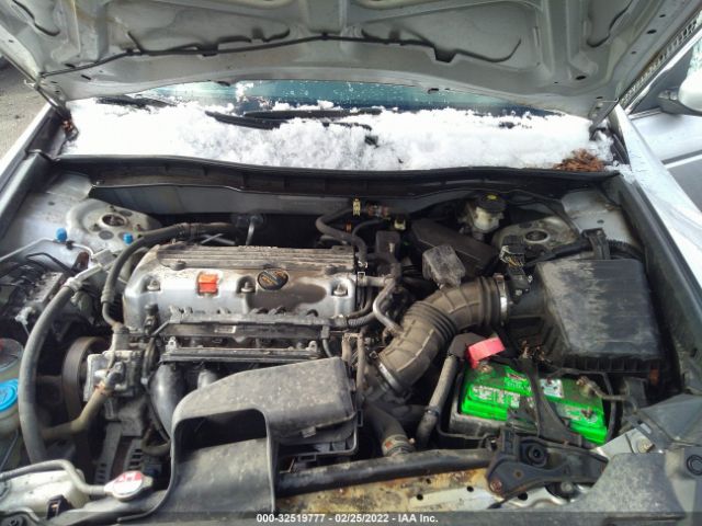 Photo 9 VIN: 1HGCP2F39BA144795 - HONDA ACCORD SDN 