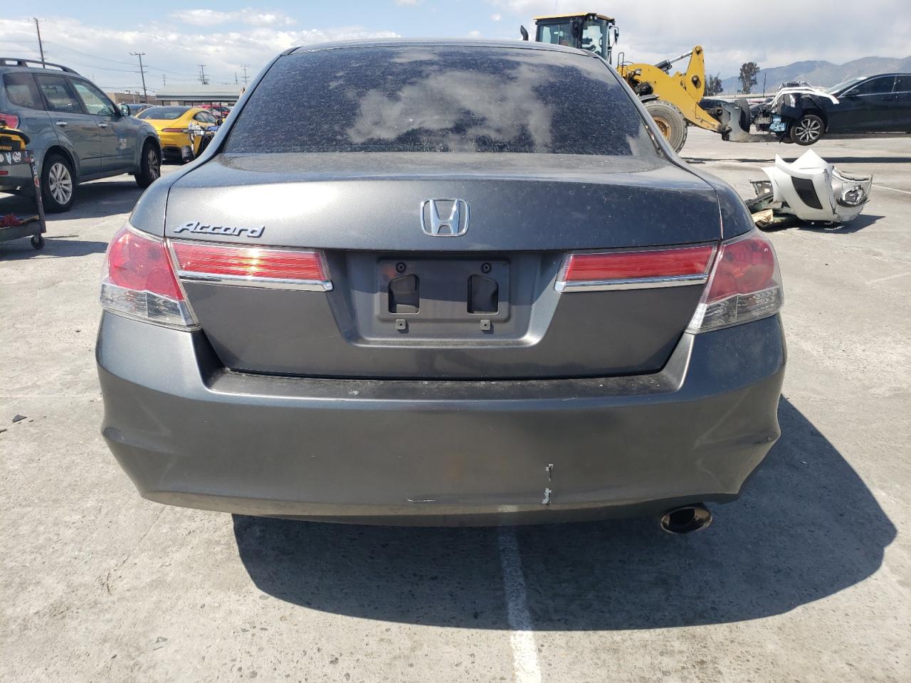 Photo 5 VIN: 1HGCP2F39CA030913 - HONDA ACCORD 