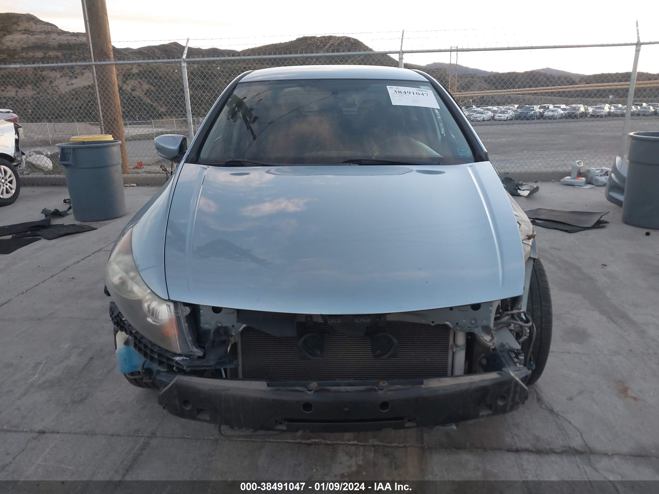 Photo 12 VIN: 1HGCP2F39CA033178 - HONDA ACCORD 