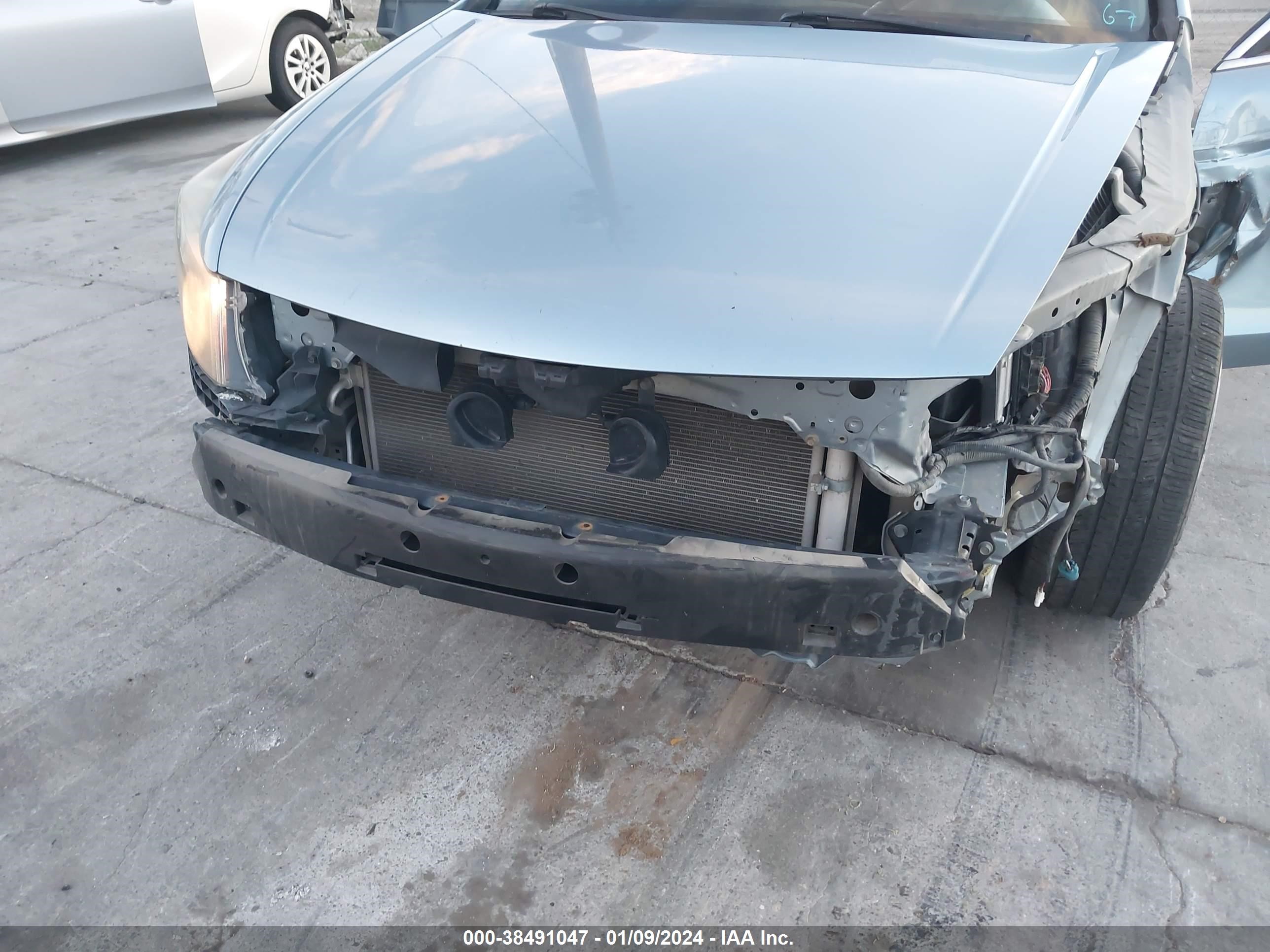 Photo 5 VIN: 1HGCP2F39CA033178 - HONDA ACCORD 