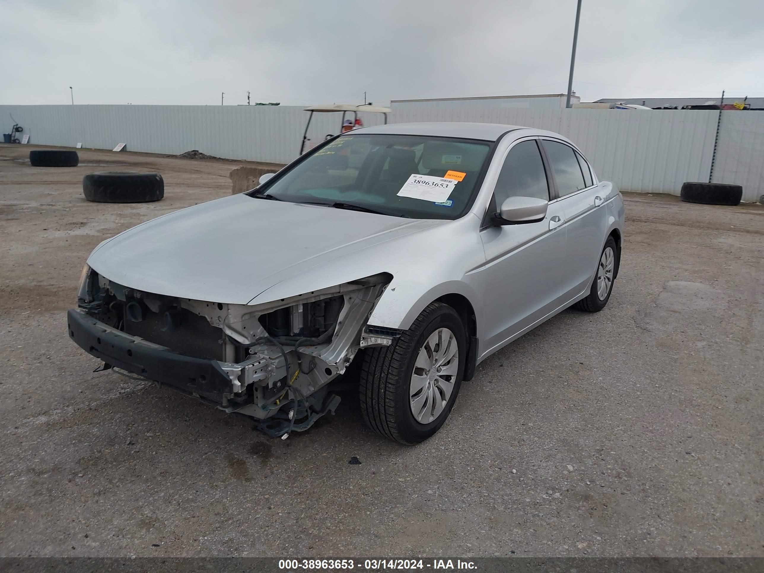 Photo 1 VIN: 1HGCP2F39CA037909 - HONDA ACCORD 