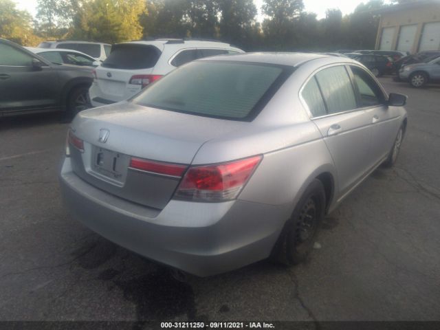 Photo 3 VIN: 1HGCP2F39CA047081 - HONDA ACCORD SDN 