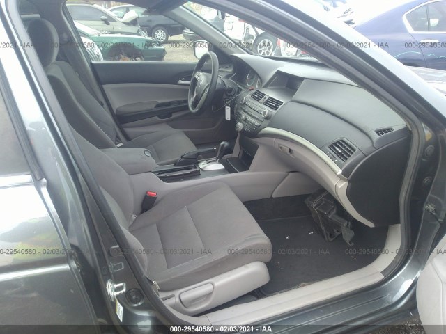 Photo 4 VIN: 1HGCP2F39CA085989 - HONDA ACCORD SDN 