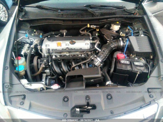 Photo 9 VIN: 1HGCP2F39CA132082 - HONDA ACCORD SDN 