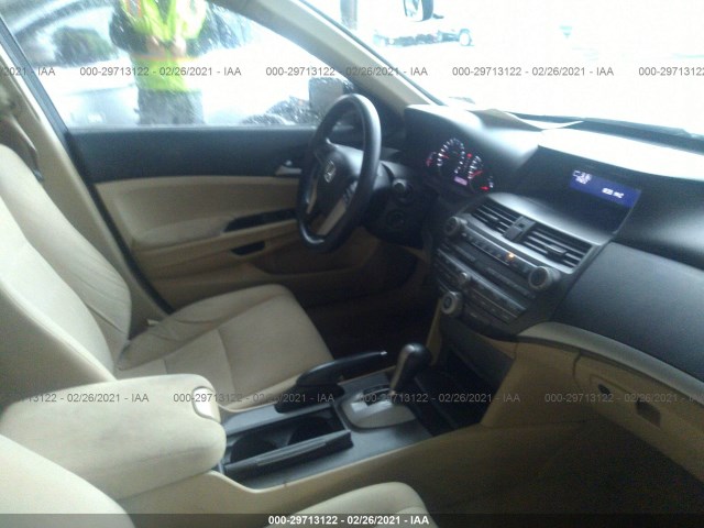 Photo 4 VIN: 1HGCP2F39CA133765 - HONDA ACCORD SDN 