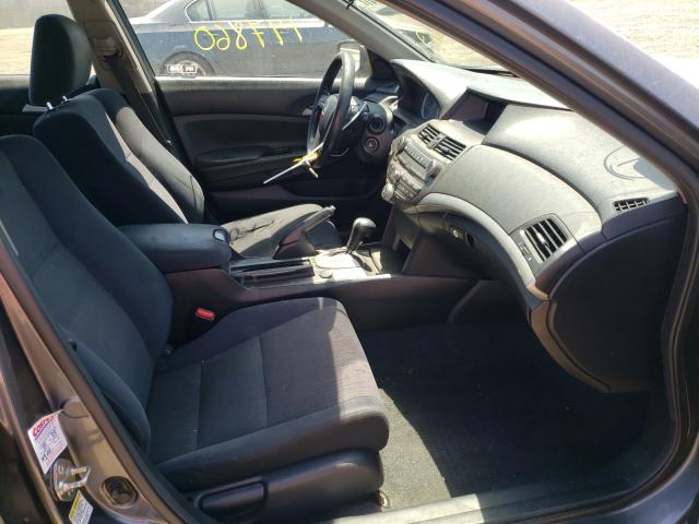 Photo 4 VIN: 1HGCP2F39CA165180 - HONDA ACCORD LX 