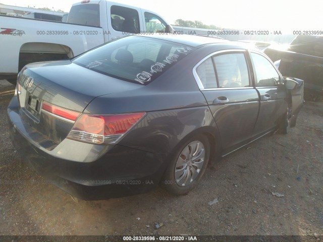 Photo 3 VIN: 1HGCP2F39CA212658 - HONDA ACCORD SDN 