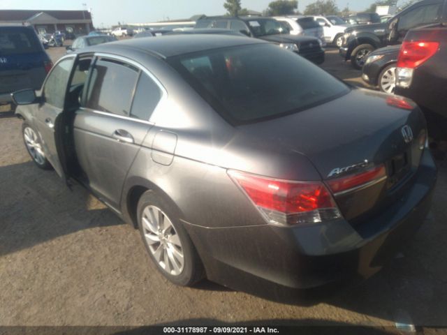 Photo 2 VIN: 1HGCP2F39CA220534 - HONDA ACCORD SDN 