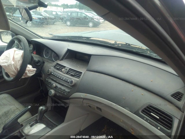 Photo 4 VIN: 1HGCP2F39CA220811 - HONDA ACCORD 