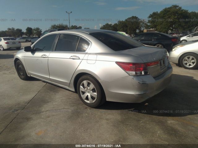 Photo 2 VIN: 1HGCP2F39CA233428 - HONDA ACCORD SDN 