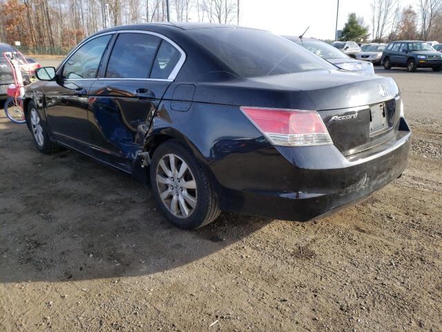 Photo 2 VIN: 1HGCP2F3XAA003037 - HONDA ACCORD LX 