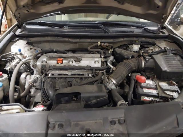 Photo 9 VIN: 1HGCP2F3XAA007976 - HONDA ACCORD 