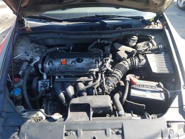 Photo 6 VIN: 1HGCP2F3XAA009551 - HONDA ACCORD LX 