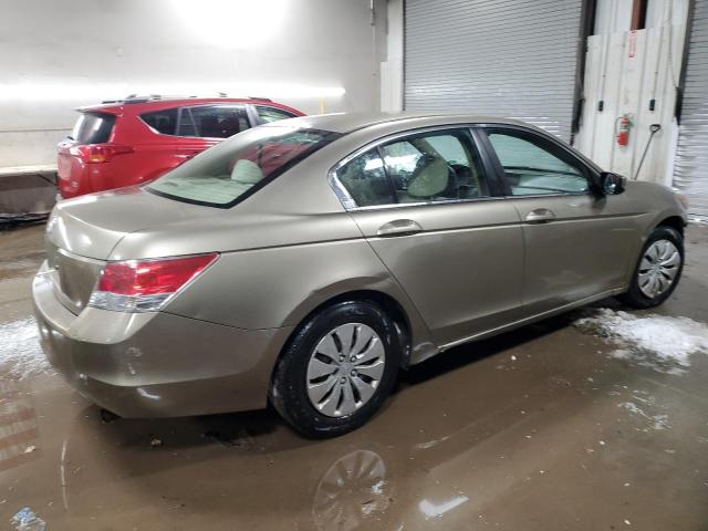 Photo 2 VIN: 1HGCP2F3XAA014507 - HONDA ACCORD LX 