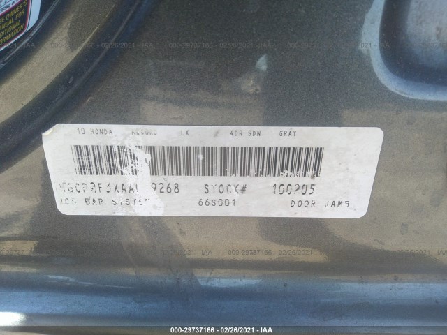 Photo 8 VIN: 1HGCP2F3XAA019268 - HONDA ACCORD SDN 