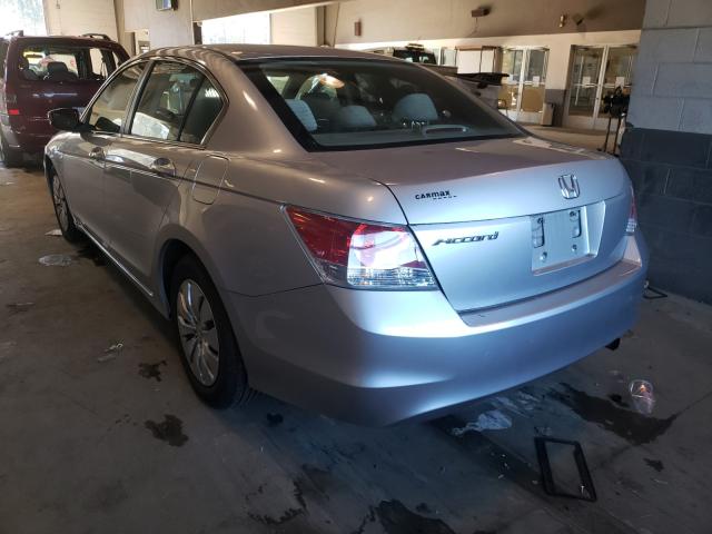 Photo 2 VIN: 1HGCP2F3XAA045059 - HONDA ACCORD LX 