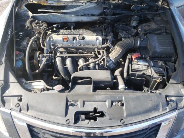 Photo 6 VIN: 1HGCP2F3XAA048771 - HONDA ACCORD LX 