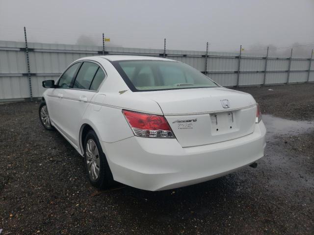 Photo 2 VIN: 1HGCP2F3XAA049838 - HONDA ACCORD LX 