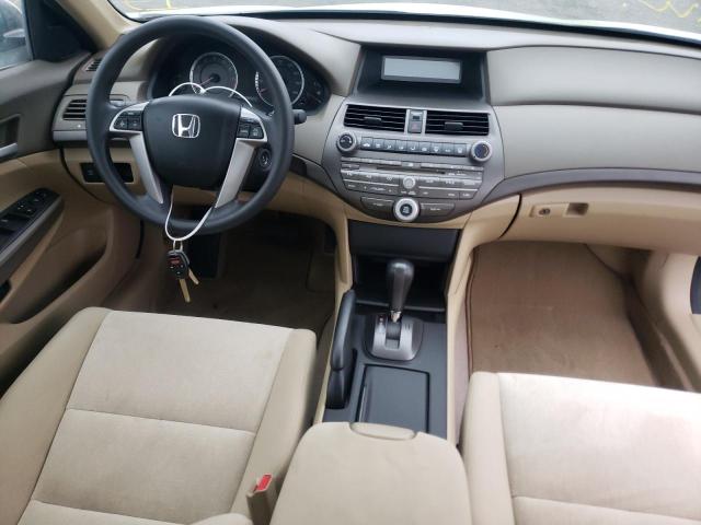 Photo 8 VIN: 1HGCP2F3XAA049838 - HONDA ACCORD LX 