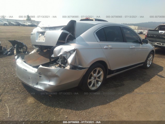 Photo 3 VIN: 1HGCP2F3XAA055509 - HONDA ACCORD SDN 