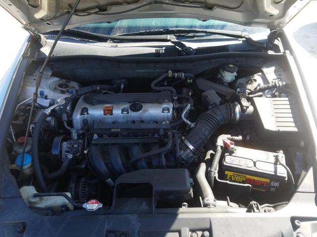 Photo 6 VIN: 1HGCP2F3XAA056126 - HONDA ACCORD LX 