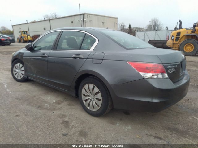 Photo 2 VIN: 1HGCP2F3XAA063948 - HONDA ACCORD SDN 