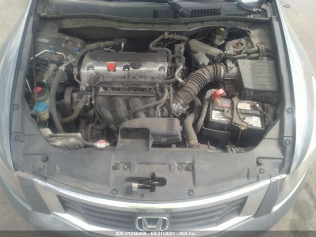 Photo 9 VIN: 1HGCP2F3XAA065747 - HONDA ACCORD SDN 