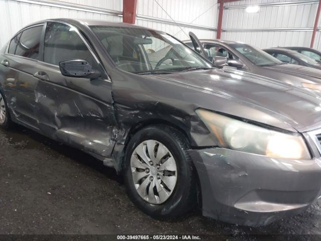 Photo 5 VIN: 1HGCP2F3XAA076621 - HONDA ACCORD 