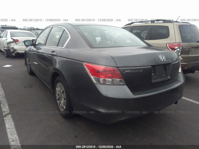 Photo 2 VIN: 1HGCP2F3XAA088168 - HONDA ACCORD SDN 