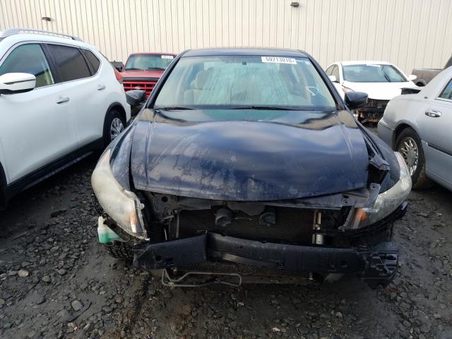 Photo 8 VIN: 1HGCP2F3XAA089952 - HONDA ACCORD LX 