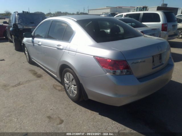 Photo 2 VIN: 1HGCP2F3XAA090891 - HONDA ACCORD SDN 