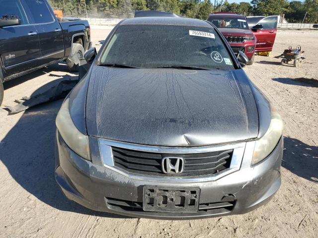 Photo 3 VIN: 1HGCP2F3XAA097419 - HONDA ACCORD LX 