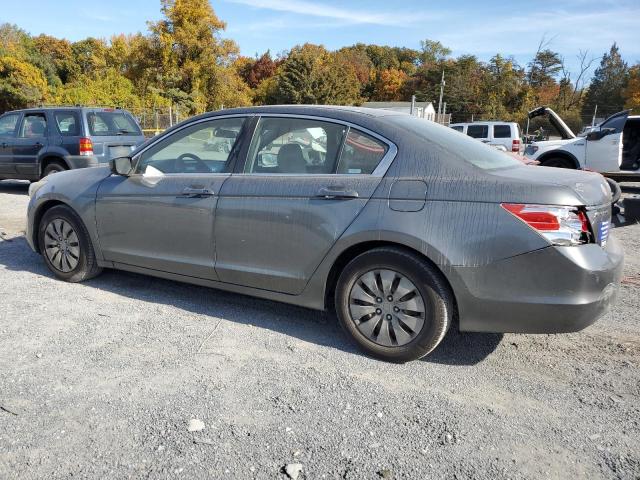 Photo 1 VIN: 1HGCP2F3XAA102053 - HONDA ACCORD 