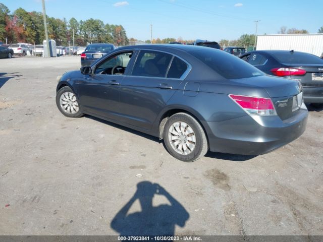 Photo 2 VIN: 1HGCP2F3XAA120407 - HONDA ACCORD SDN 