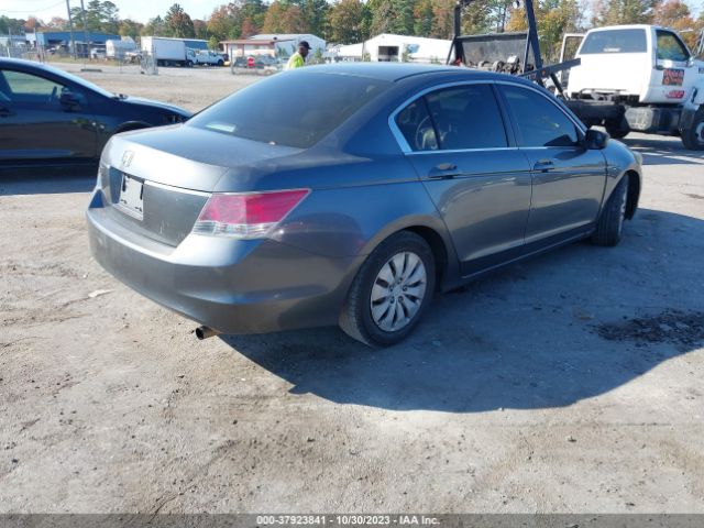 Photo 3 VIN: 1HGCP2F3XAA120407 - HONDA ACCORD SDN 